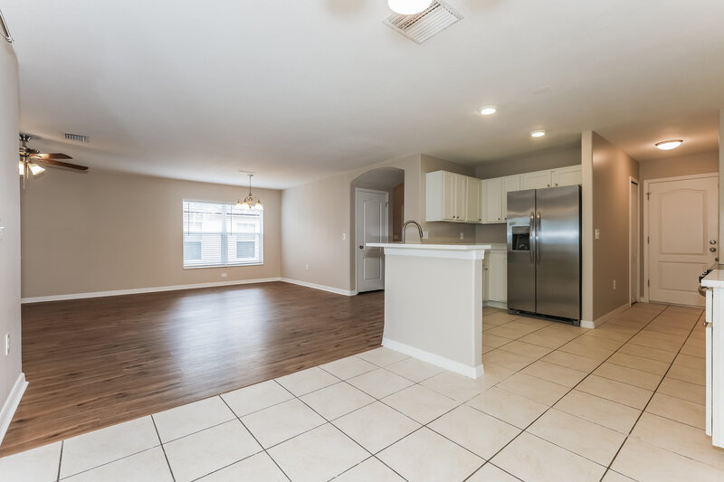 2,170/Mo, 10721 Shady Preserve Dr Riverview, FL 33579 Breakfast Nook View