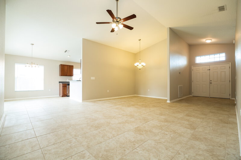 1,790/Mo, 7914 Princeton Manor Cir Lakeland, FL 33809 Living Room View 2