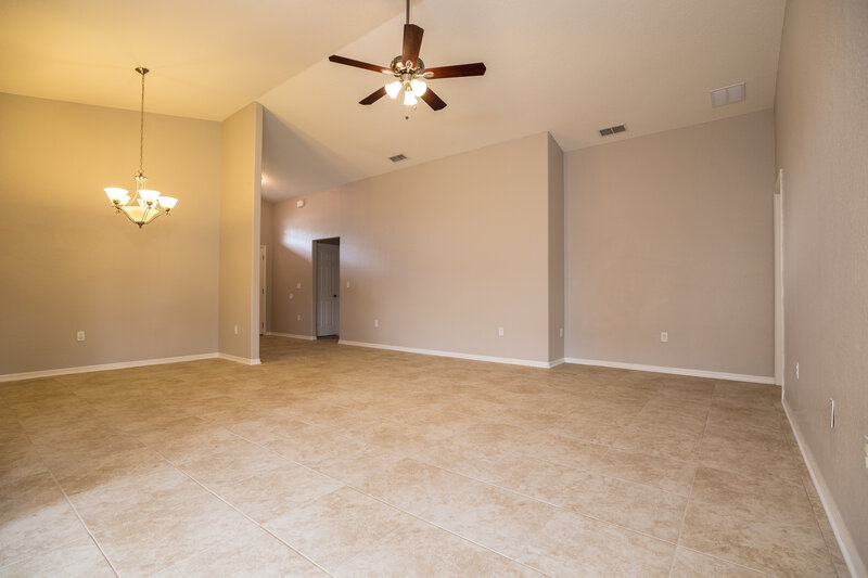 1,790/Mo, 7914 Princeton Manor Cir Lakeland, FL 33809 Dining Room View 2