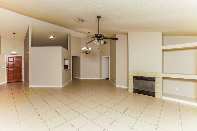 2,680/Mo, 11825 Snapdragon Rd Tampa, FL 33635 Living Room View