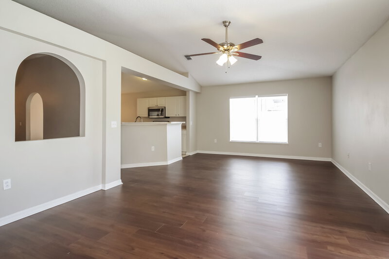 2,075/Mo, 12738 Lake Vista Dr Gibsonton, FL 33534 Dining Room View