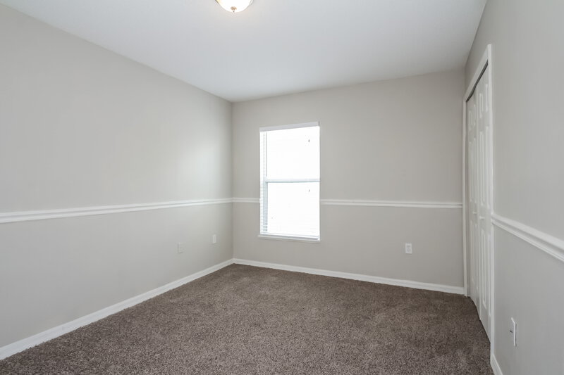 2,075/Mo, 12738 Lake Vista Dr Gibsonton, FL 33534 Bedroom View