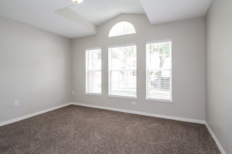 2,075/Mo, 12738 Lake Vista Dr Gibsonton, FL 33534 Bedroom View 2