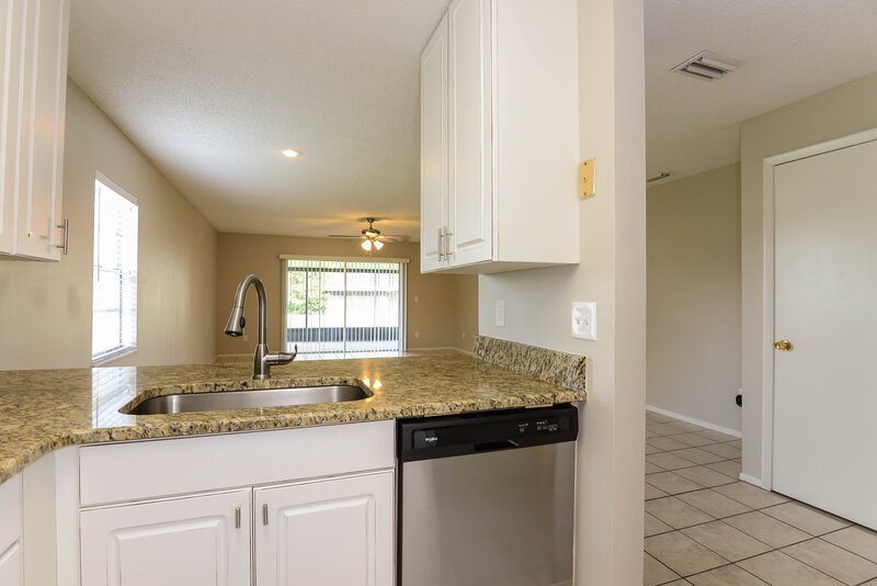 2,270/Mo, 1612 Baker Rd Lutz, FL 33559 Kitchen View 2