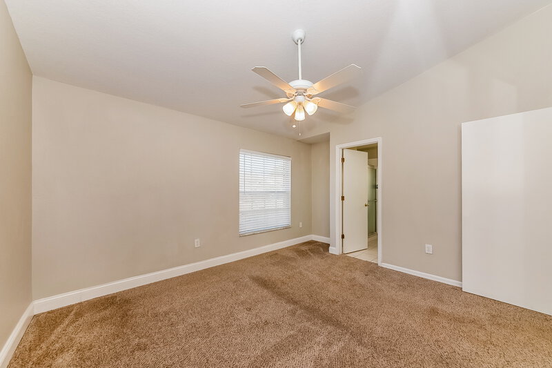 1,775/Mo, 208 Lookout Dr Apollo Beach, FL 33572 Main Bedroom View