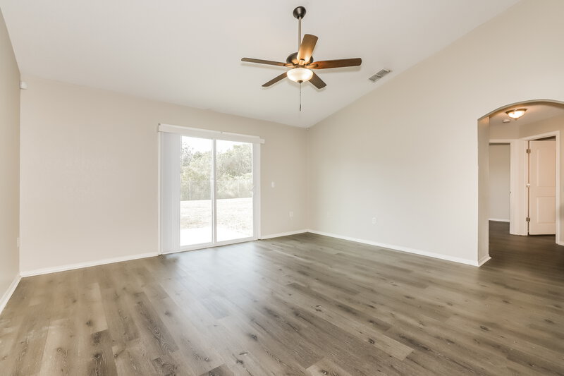 2,075/Mo, 3460 Stoneway Dr Lakeland, FL 33812 Family Room View 2