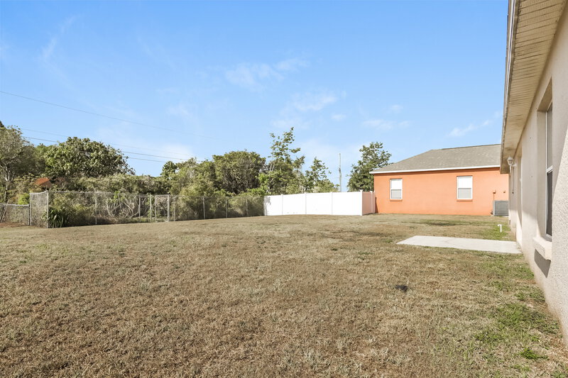 2,075/Mo, 3460 Stoneway Dr Lakeland, FL 33812 Rear View