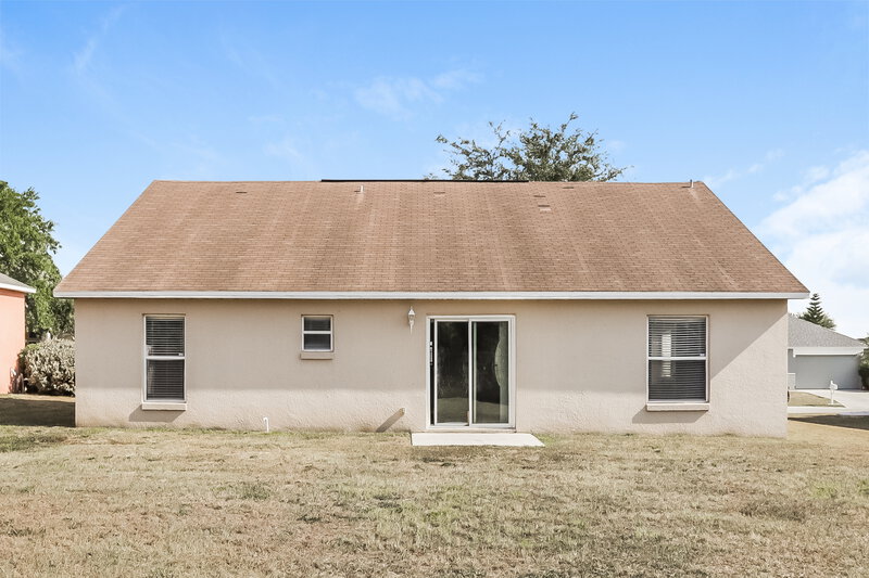 2,075/Mo, 3460 Stoneway Dr Lakeland, FL 33812 Rear View 2
