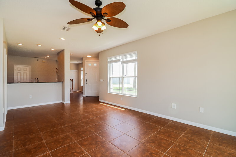 3,670/Mo, 6127 Parkside Meadow Dr Tampa, FL 33625 Living Room View 2