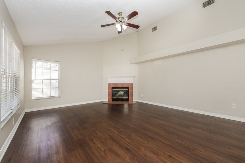 2,340/Mo, 1228 Tuxford Dr Brandon, FL 33511 Living Room View