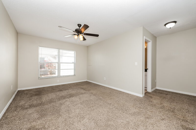 2,340/Mo, 1228 Tuxford Dr Brandon, FL 33511 Main Bedroom View