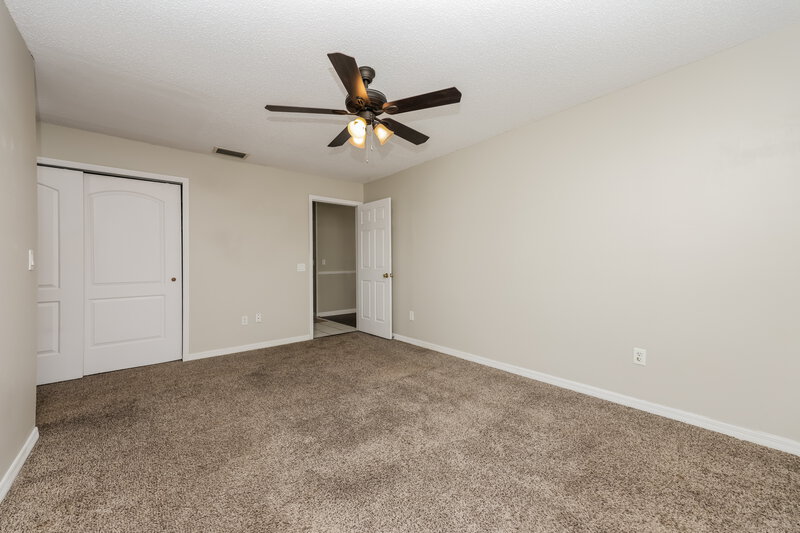 2,340/Mo, 1228 Tuxford Dr Brandon, FL 33511 Main Bedroom View 2