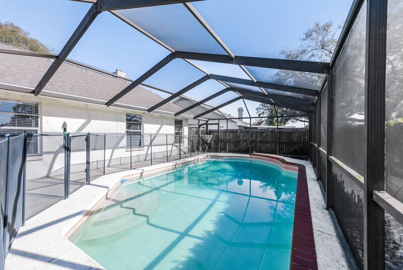 2,340/Mo, 1228 Tuxford Dr Brandon, FL 33511 Rear View