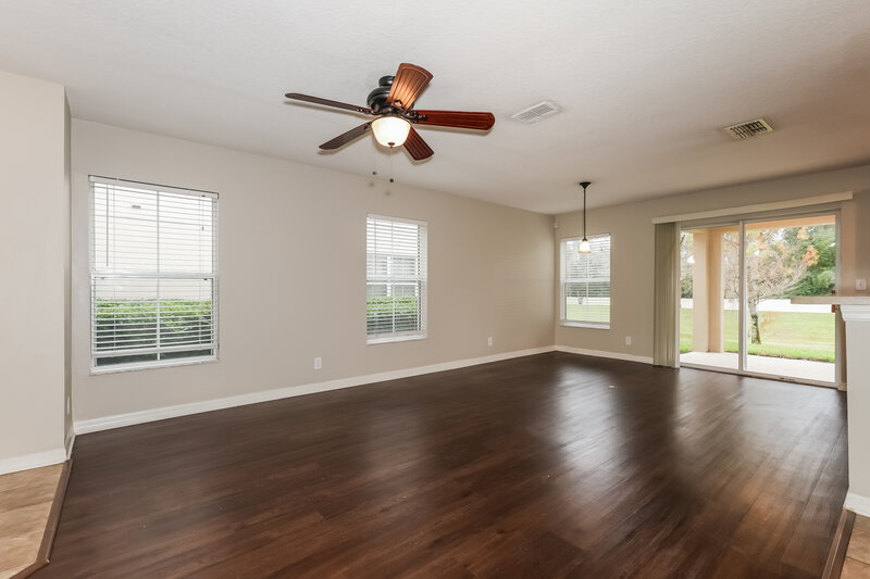 0/Mo, 3128 Royal Tuscan Ln Valrico, FL 33594 Living Room View