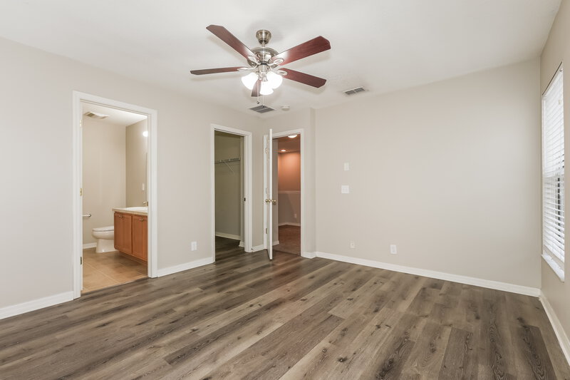 0/Mo, 3128 Royal Tuscan Ln Valrico, FL 33594 Main Bedroom View 2