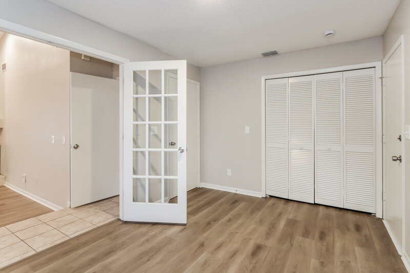2,685/Mo, 11504 Robles del Rio Pl Temple Terrace, FL 33617 Office View