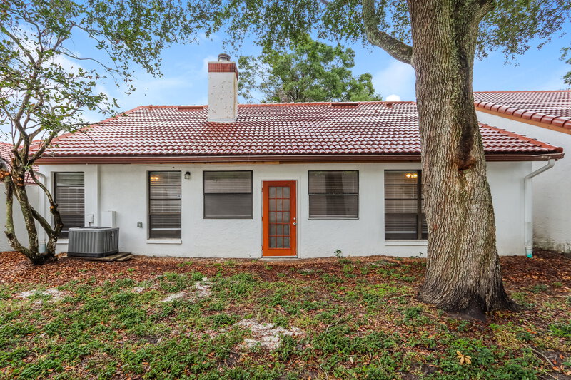 2,685/Mo, 11504 Robles del Rio Pl Temple Terrace, FL 33617 Rear View