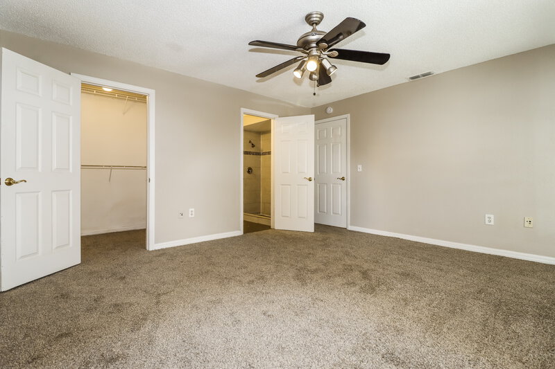 0/Mo, 4243 Tall Oak Ln New Port Richey, FL 34653 Main Bedroom View
