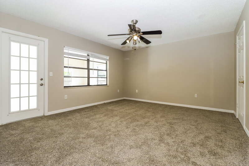 0/Mo, 4243 Tall Oak Ln New Port Richey, FL 34653 Main Bedroom View 2