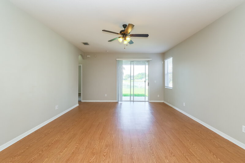 2,225/Mo, 8564 Deer Chase Dr Riverview, FL 33578 Living Room View