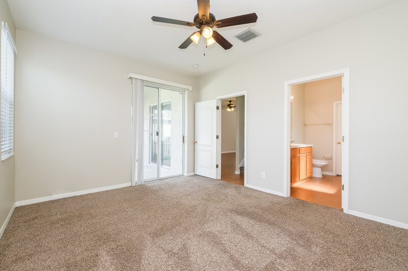 2,225/Mo, 8564 Deer Chase Dr Riverview, FL 33578 Main Bedroom View 2
