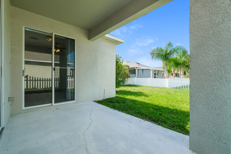 2,225/Mo, 8564 Deer Chase Dr Riverview, FL 33578 Rear View
