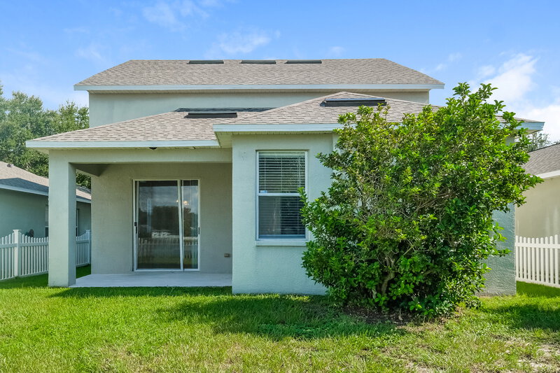 2,225/Mo, 8564 Deer Chase Dr Riverview, FL 33578 Rear View 2
