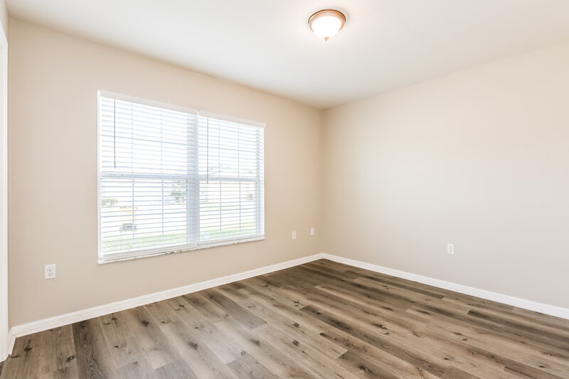 1,920/Mo, 5059 Belmont Park Ln Mulberry, FL 33860 Living Room View 2