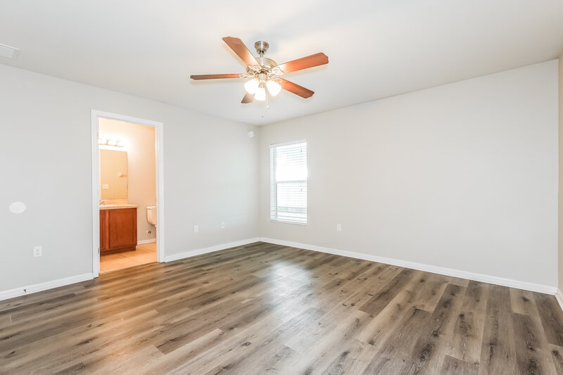 1,920/Mo, 5059 Belmont Park Ln Mulberry, FL 33860 Main Bedroom View