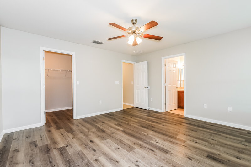 1,920/Mo, 5059 Belmont Park Ln Mulberry, FL 33860 Main Bedroom View 2