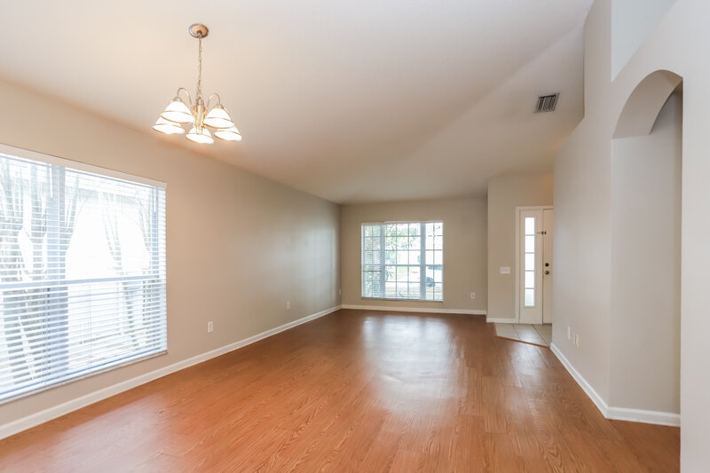 2,475/Mo, 13224 Early Run Ln Riverview, FL 33578 Living Room View
