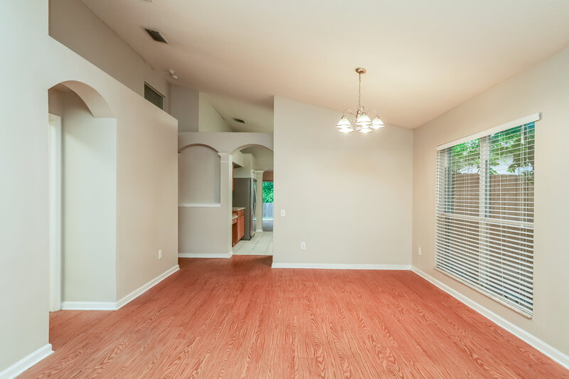 2,225/Mo, 13224 Early Run Ln Riverview, FL 33578 Living Room View 3