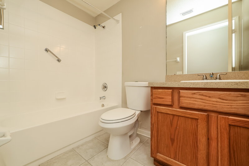 2,225/Mo, 13224 Early Run Ln Riverview, FL 33578 Bathroom View