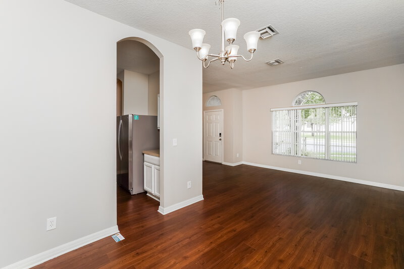 3,320/Mo, 13035 Haverhill Dr Spring Hill, FL 34609 Dining Room View 2