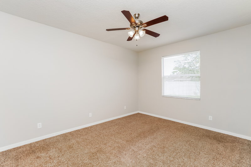 3,320/Mo, 13035 Haverhill Dr Spring Hill, FL 34609 Main Bedroom View 2
