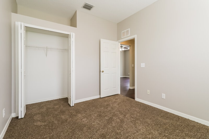 2,090/Mo, 13035 Haverhill Dr Spring Hill, FL 34609 Bedroom View