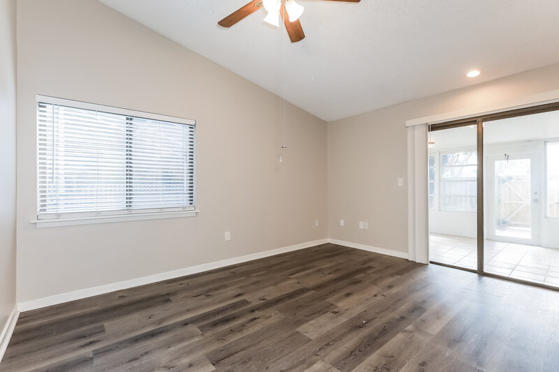 2,730/Mo, 40 Wicklow Cir Palm Harbor, FL 34683 Family Room View