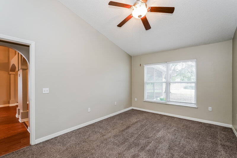 3,260/Mo, 6307 Calamari Pl Riverview, FL 33578 Main Bedroom View 2