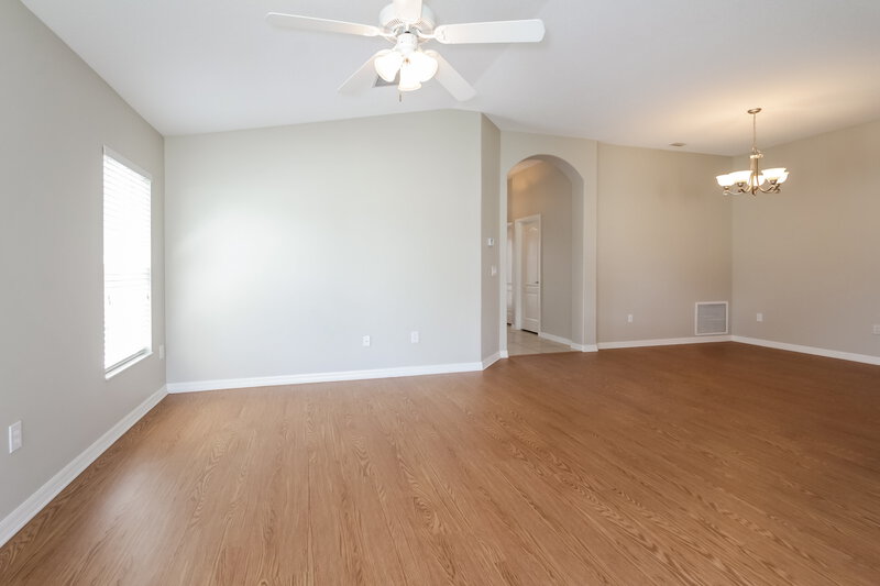 2,410/Mo, 11611 Addison Chase Dr Riverview, FL 33579 Living Room View 3