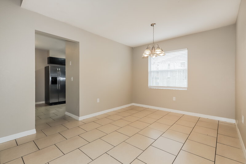 2,050/Mo, 366 Vineyard Dr Lakeland, FL 33809 Dining Room View