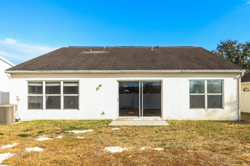 2,580/Mo, 11351 Calgary Cir Tampa, FL 33624 Rear View