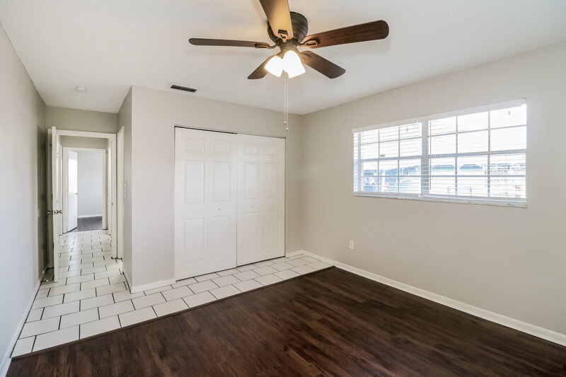 1,770/Mo, 12547 Eddington Rd Spring Hill, FL 34609 Main Bedroom View 2
