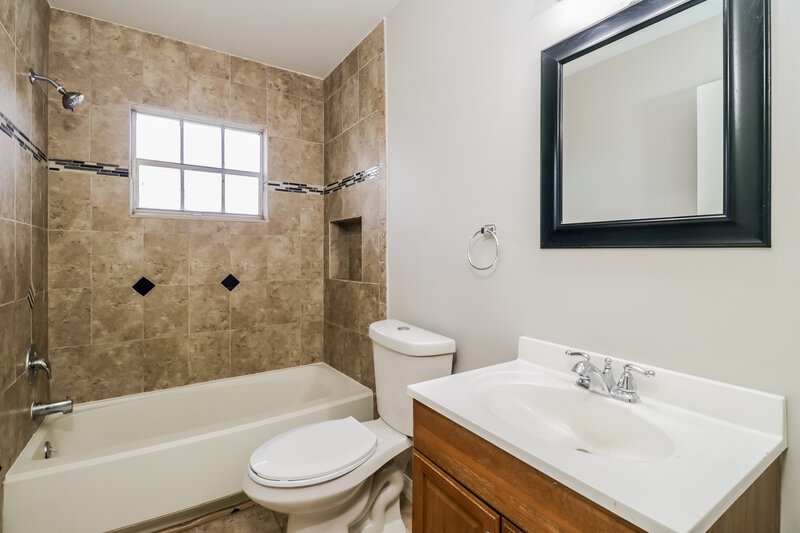 1,770/Mo, 12547 Eddington Rd Spring Hill, FL 34609 Bathroom View