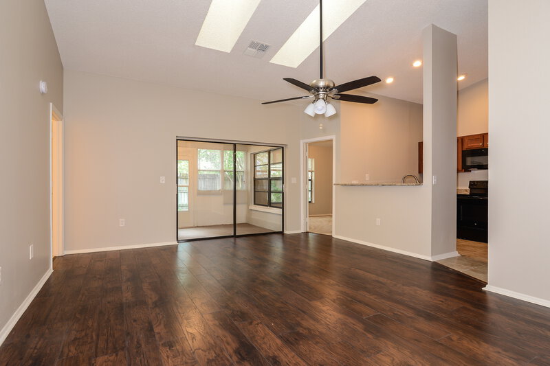 1,895/Mo, 10935 Livingston Dr New Port Richey, FL 34654 Living Room View 3