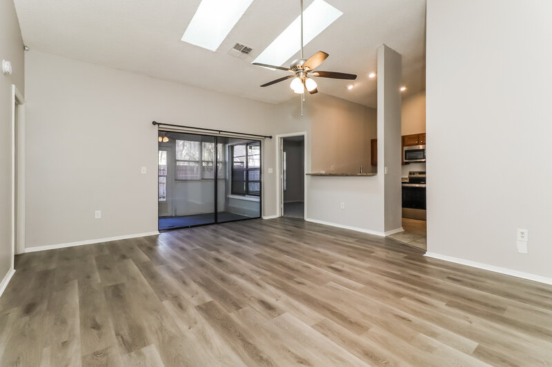 1,915/Mo, 10935 Livingston Dr New Port Richey, FL 34654 Living Room View