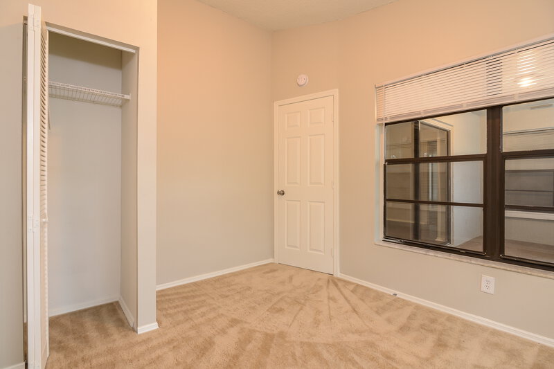 1,895/Mo, 10935 Livingston Dr New Port Richey, FL 34654 Bedroom View