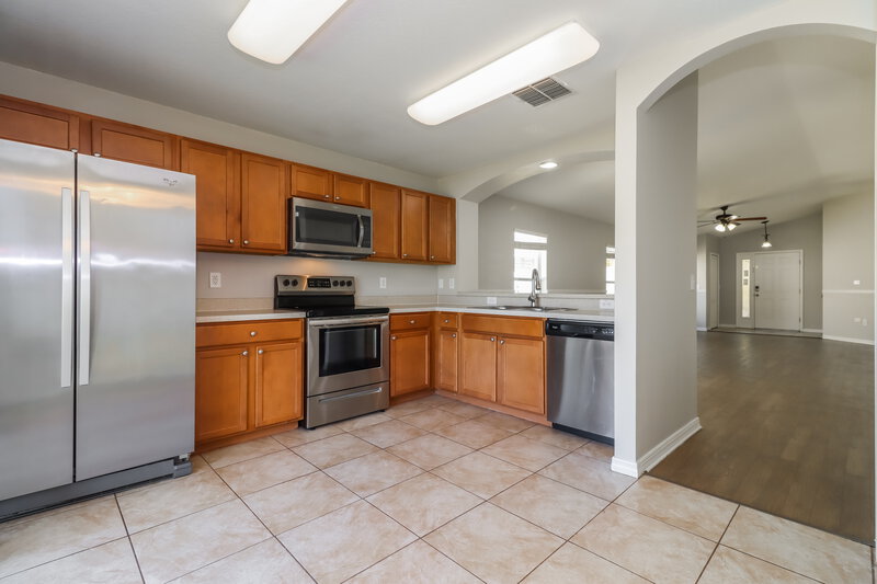 3,200/Mo, 12605 White Bluff Rd Hudson, FL 34669 Kitchen View 2