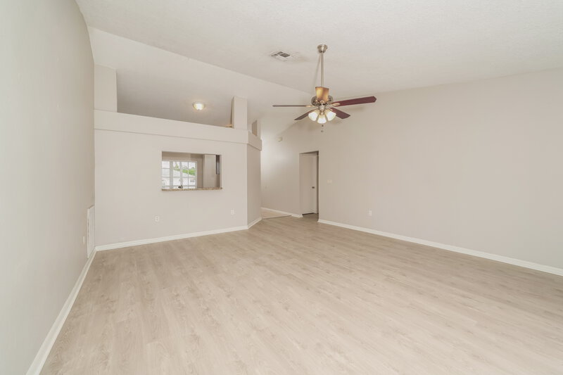 1,770/Mo, 7446 Briarbay Loop Lakeland, FL 33810 Living Room View 2