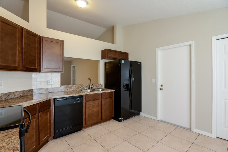 3,050/Mo, 7446 Briarbay Loop Lakeland, FL 33810 Kitchen View