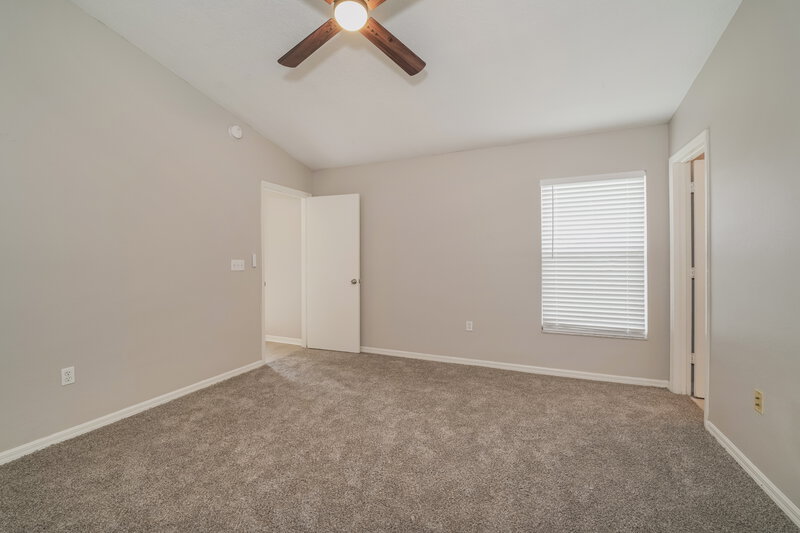1,770/Mo, 7446 Briarbay Loop Lakeland, FL 33810 Main Bedroom View 2